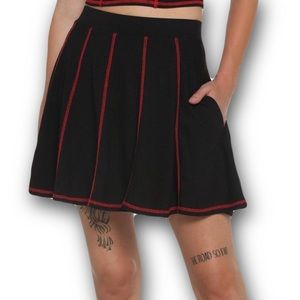 NWT Hot Topic black red stitching skater mini skirt S